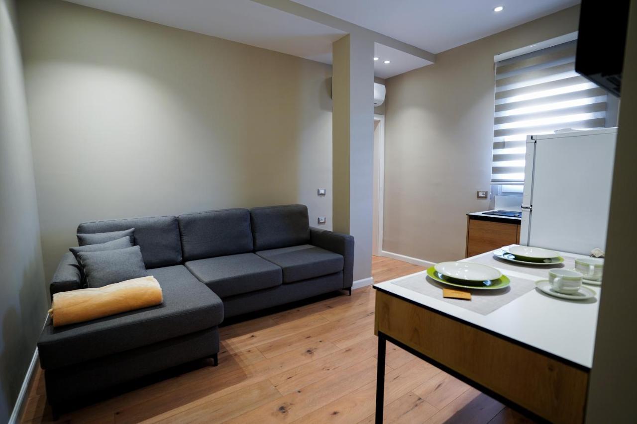 Klei'S Daily Apartment Тирана Экстерьер фото