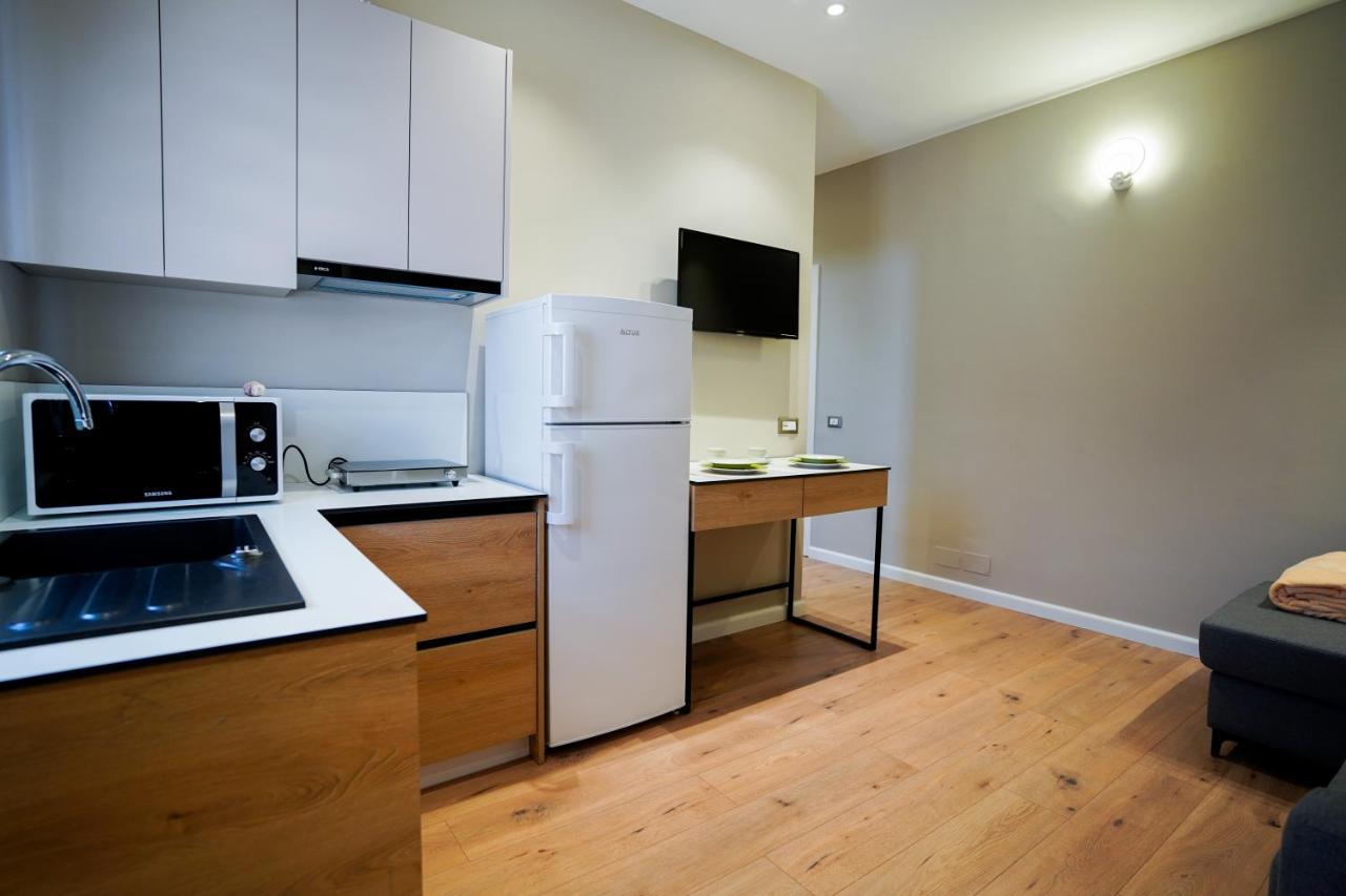 Klei'S Daily Apartment Тирана Экстерьер фото